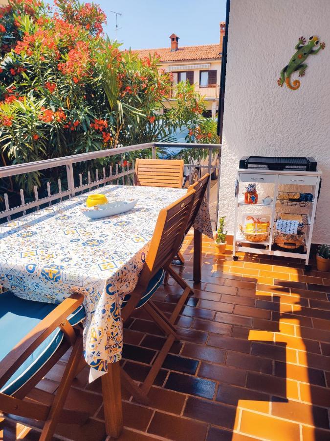 Apartments Novigrad Новиград Экстерьер фото